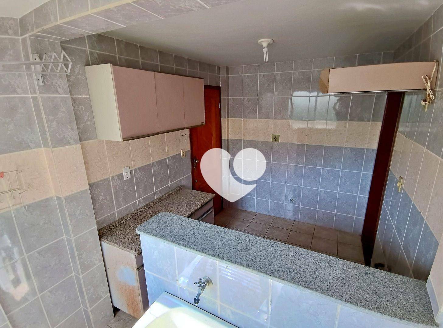 Apartamento à venda com 2 quartos, 70m² - Foto 15