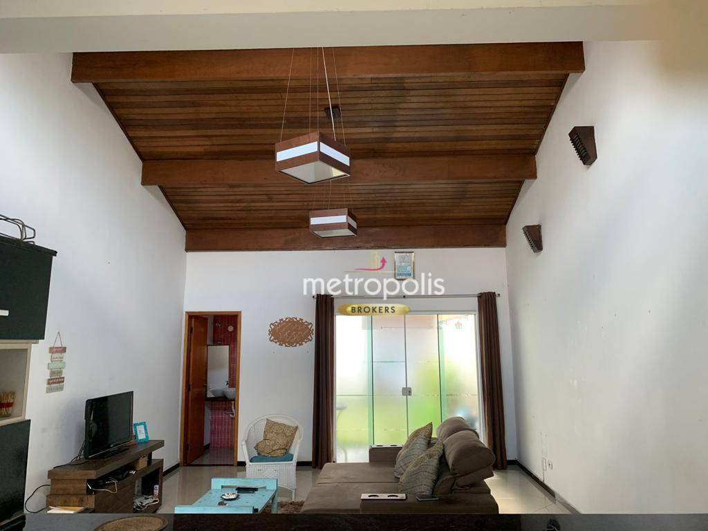 Sobrado à venda com 3 quartos, 180m² - Foto 1