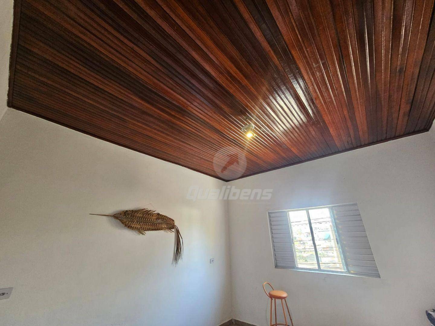 Casa à venda com 2 quartos, 126m² - Foto 11