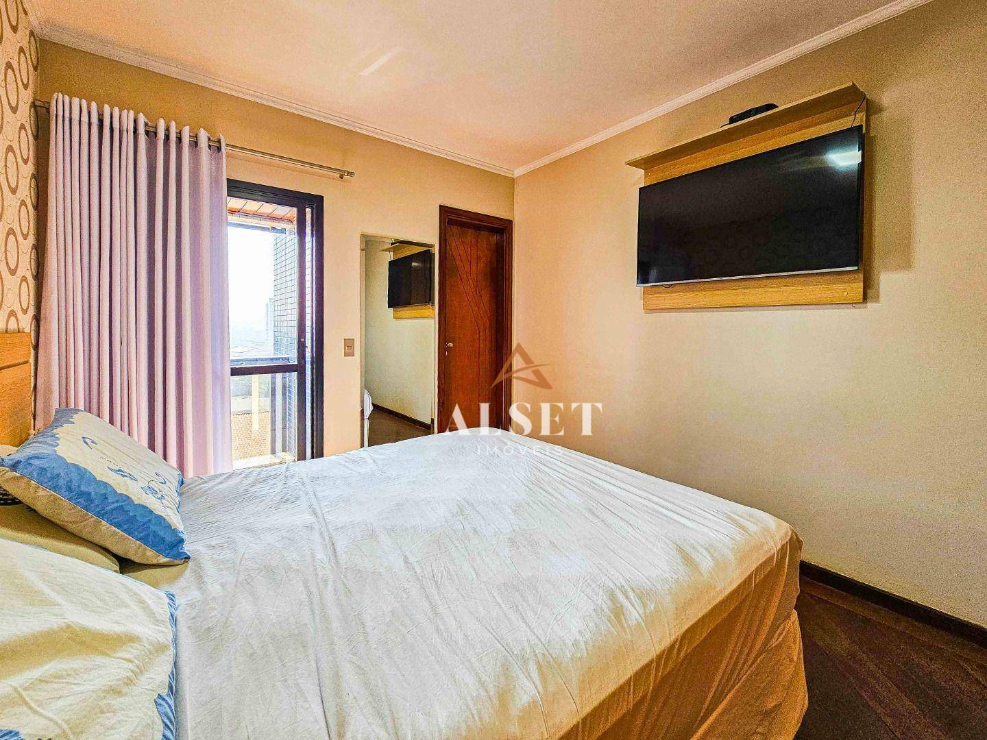 Apartamento à venda com 3 quartos, 125m² - Foto 11