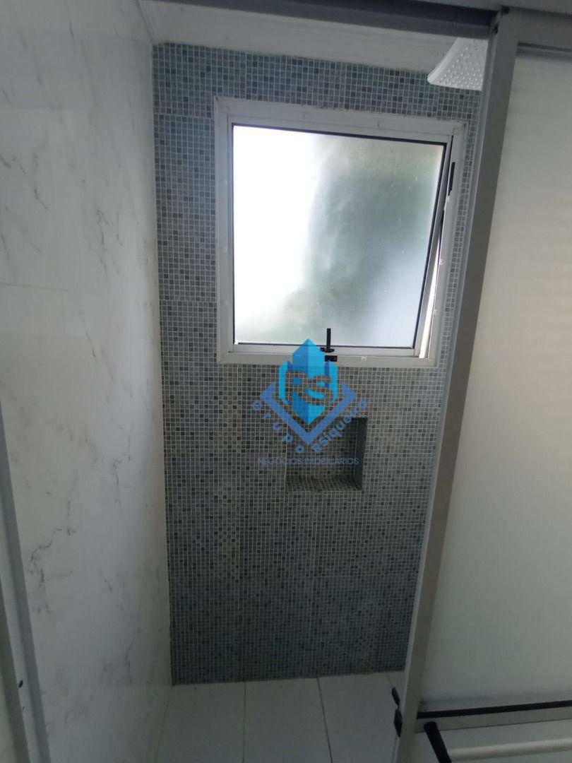 Apartamento para alugar com 2 quartos, 50m² - Foto 15