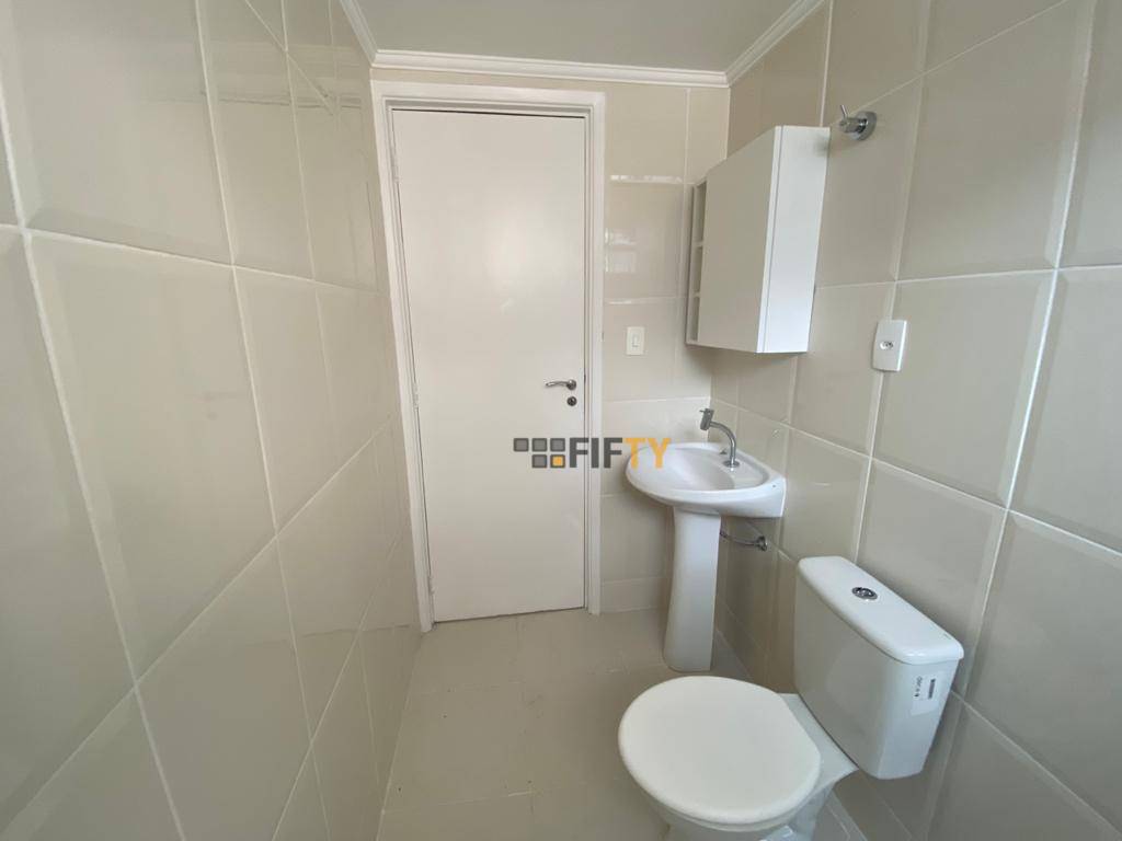 Apartamento à venda e aluguel com 2 quartos, 70m² - Foto 19