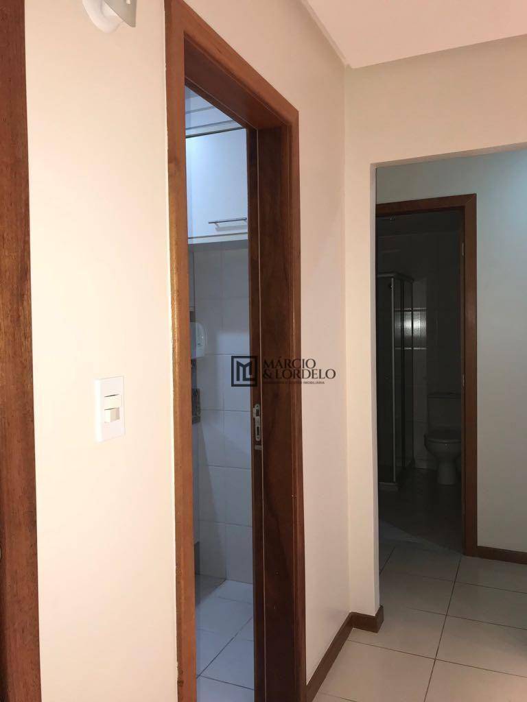 Apartamento à venda com 3 quartos, 84m² - Foto 3