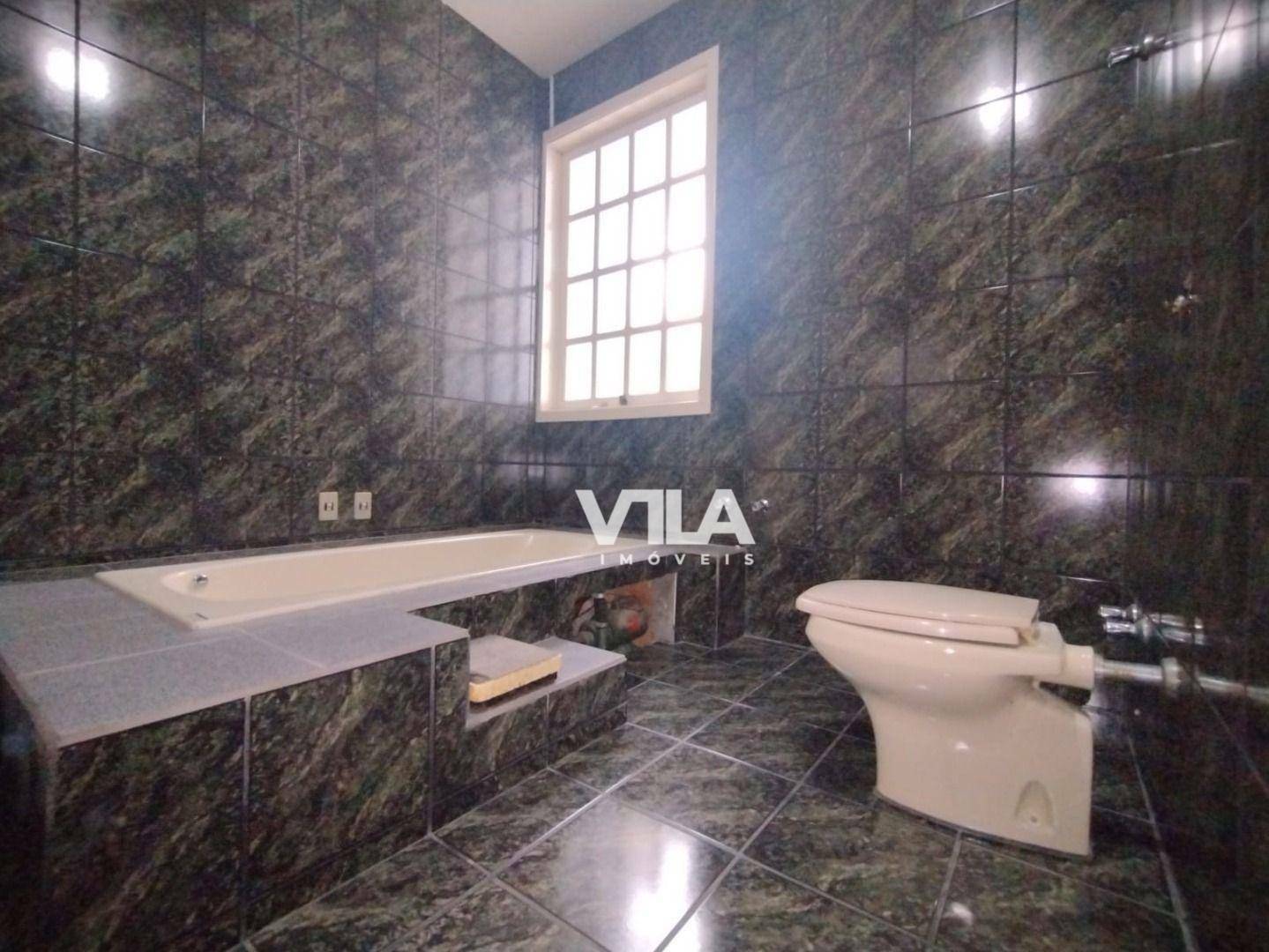 Casa à venda e aluguel com 5 quartos, 246m² - Foto 33