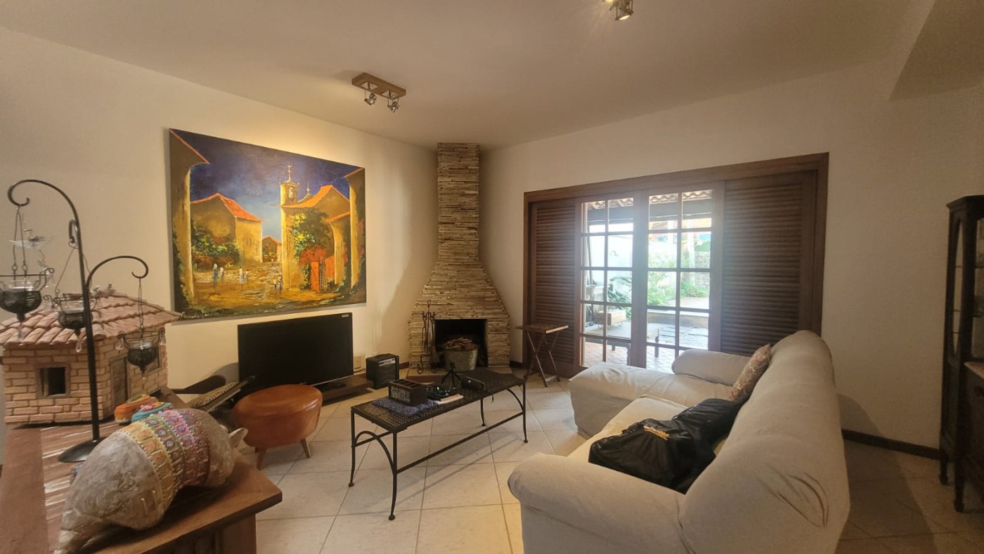 Casa de Condomínio à venda com 4 quartos, 290m² - Foto 18