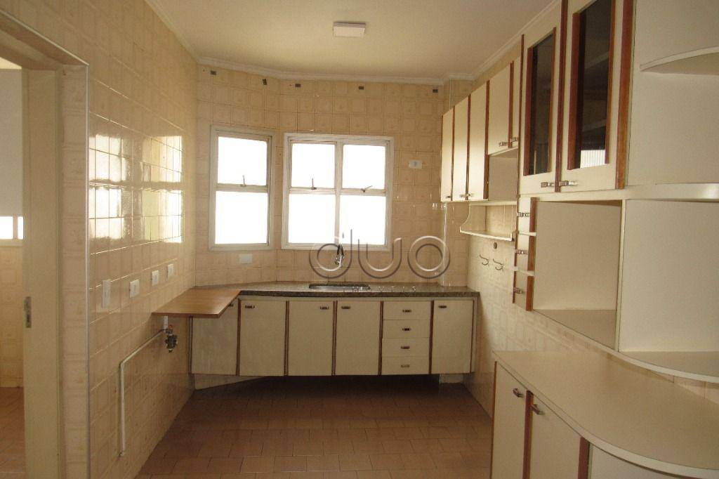 Apartamento à venda com 2 quartos, 76m² - Foto 4