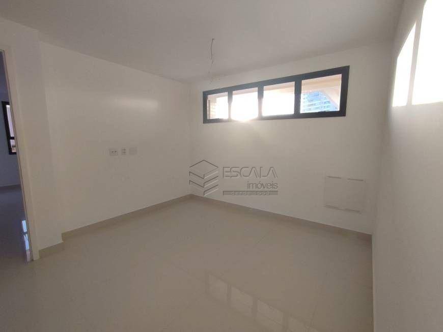 Apartamento à venda com 3 quartos, 162m² - Foto 19