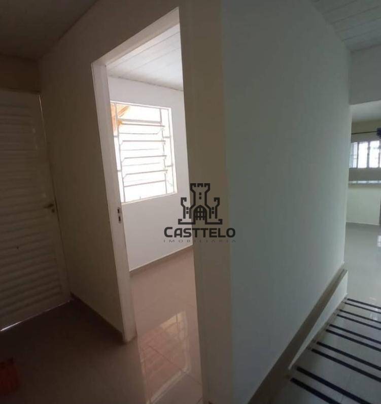 Casa à venda com 2 quartos, 120m² - Foto 6