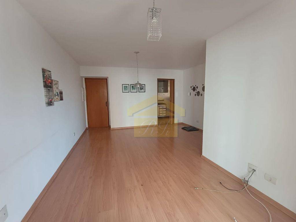 Apartamento à venda com 3 quartos, 90m² - Foto 3