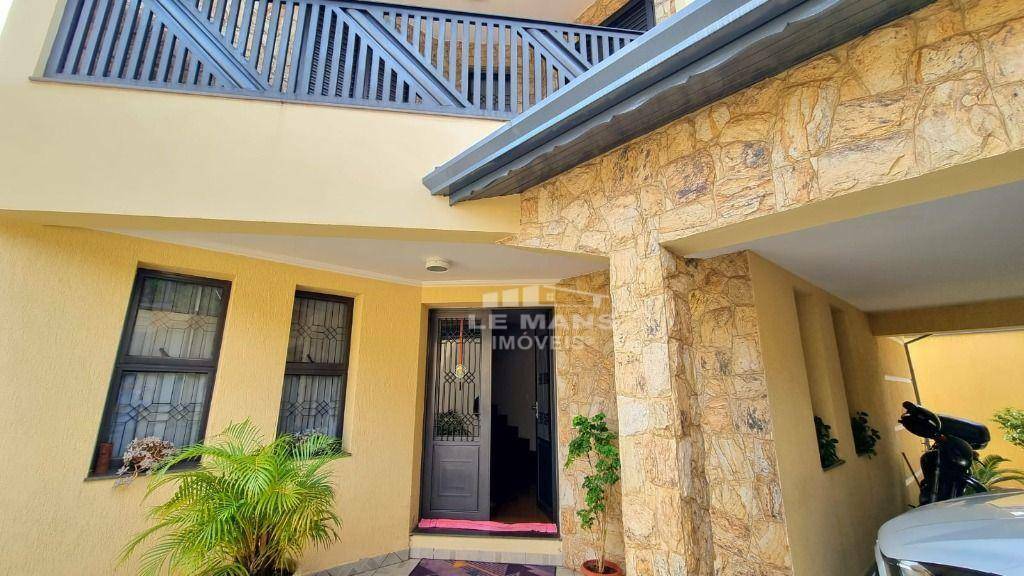 Casa à venda com 3 quartos, 205m² - Foto 6
