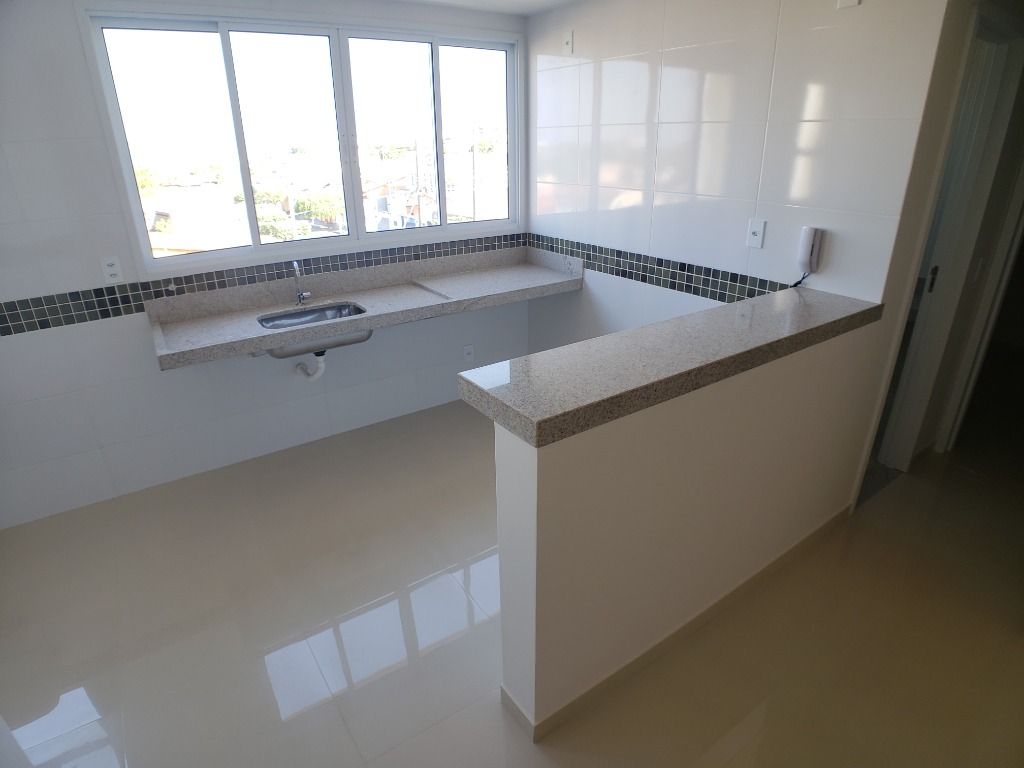 Apartamento à venda com 2 quartos, 58m² - Foto 2