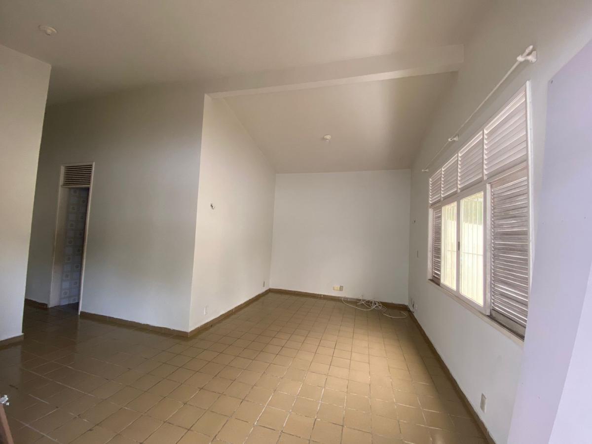 Casa para alugar com 3 quartos, 130m² - Foto 4