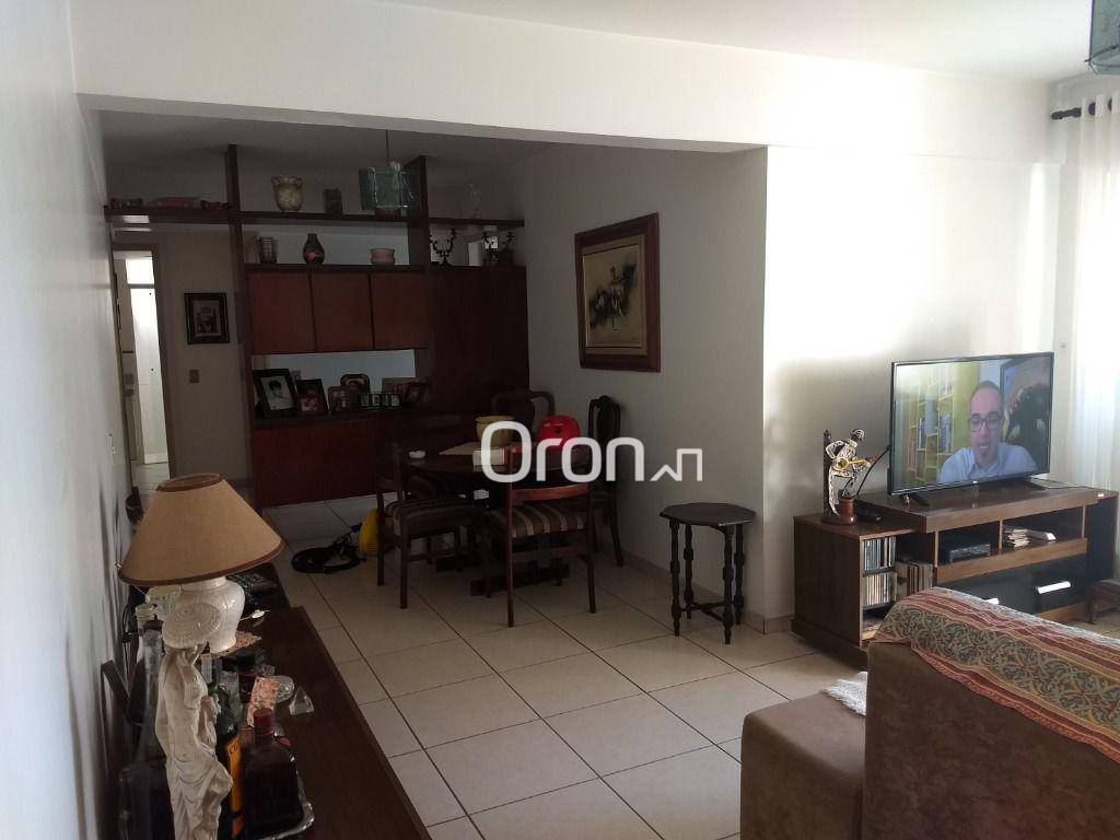 Apartamento à venda com 3 quartos, 107m² - Foto 2