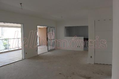 Apartamento à venda com 3 quartos, 212m² - Foto 1