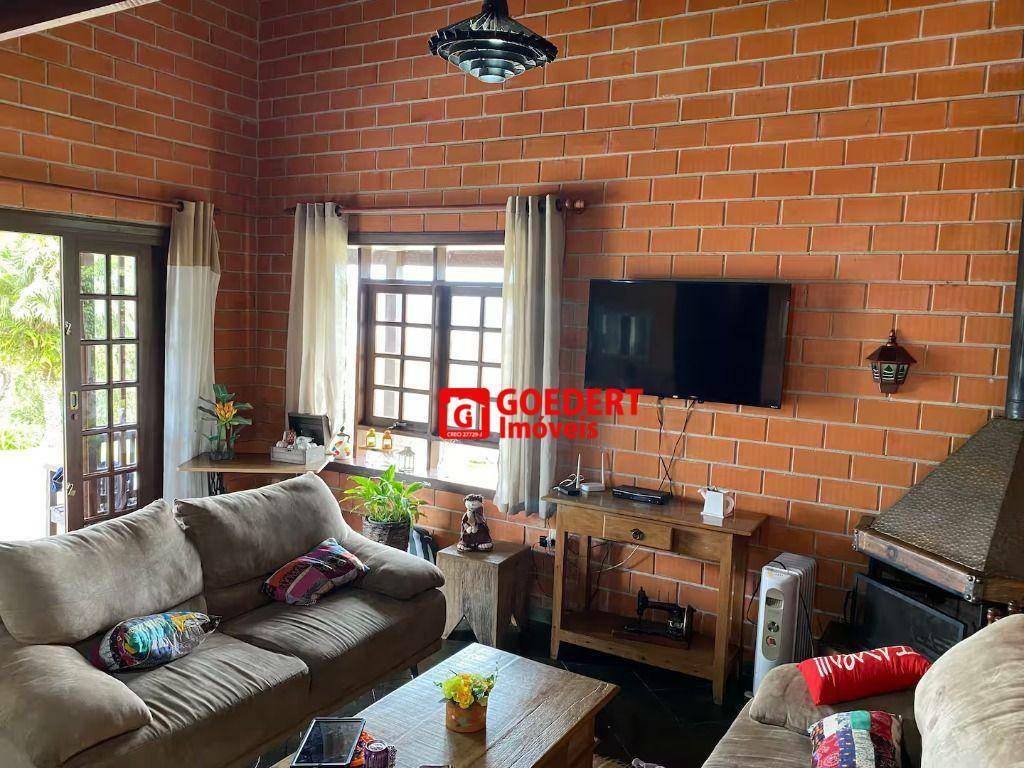 Chácara à venda com 3 quartos, 200m² - Foto 10