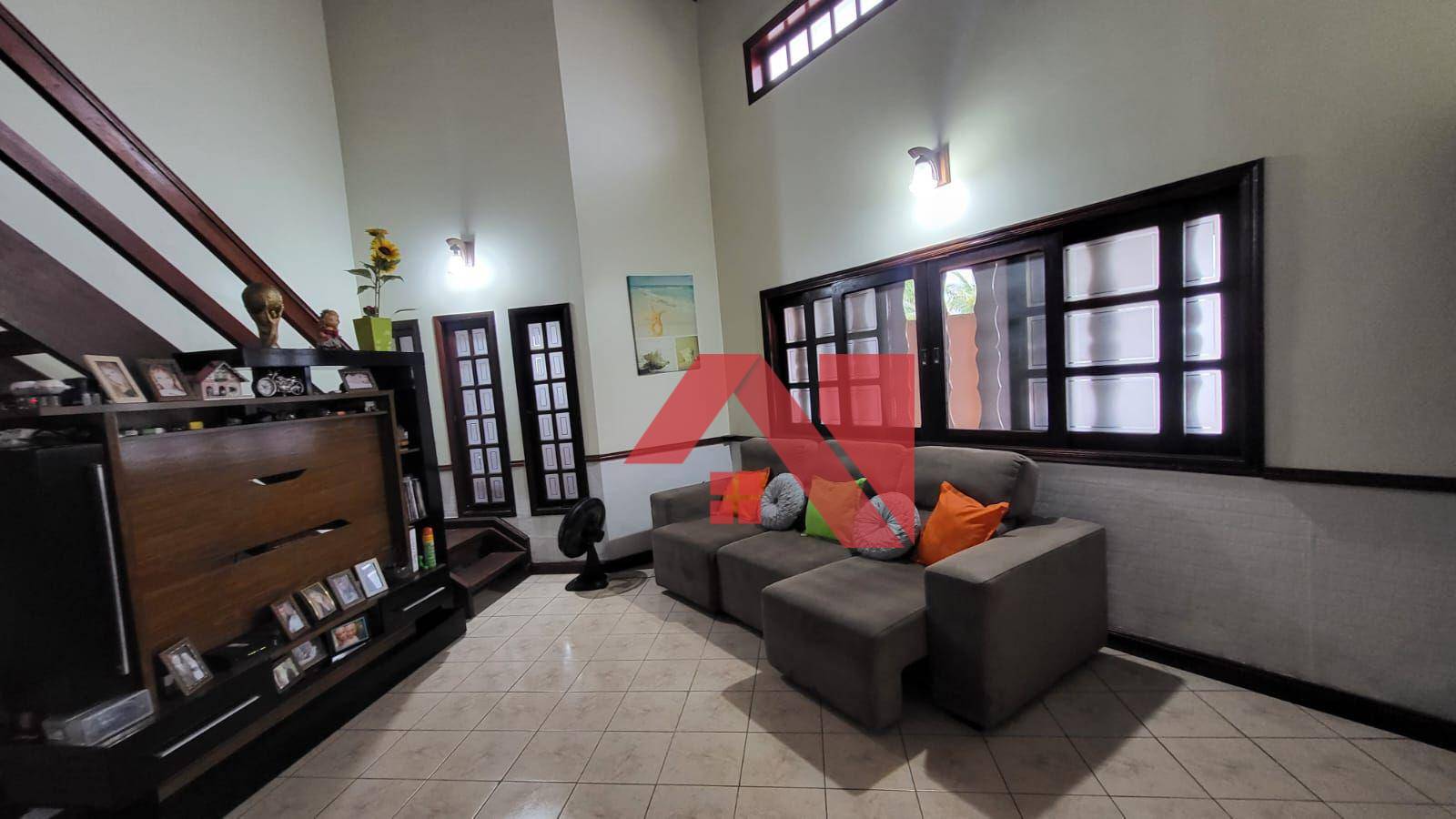 Casa à venda com 3 quartos, 208m² - Foto 13