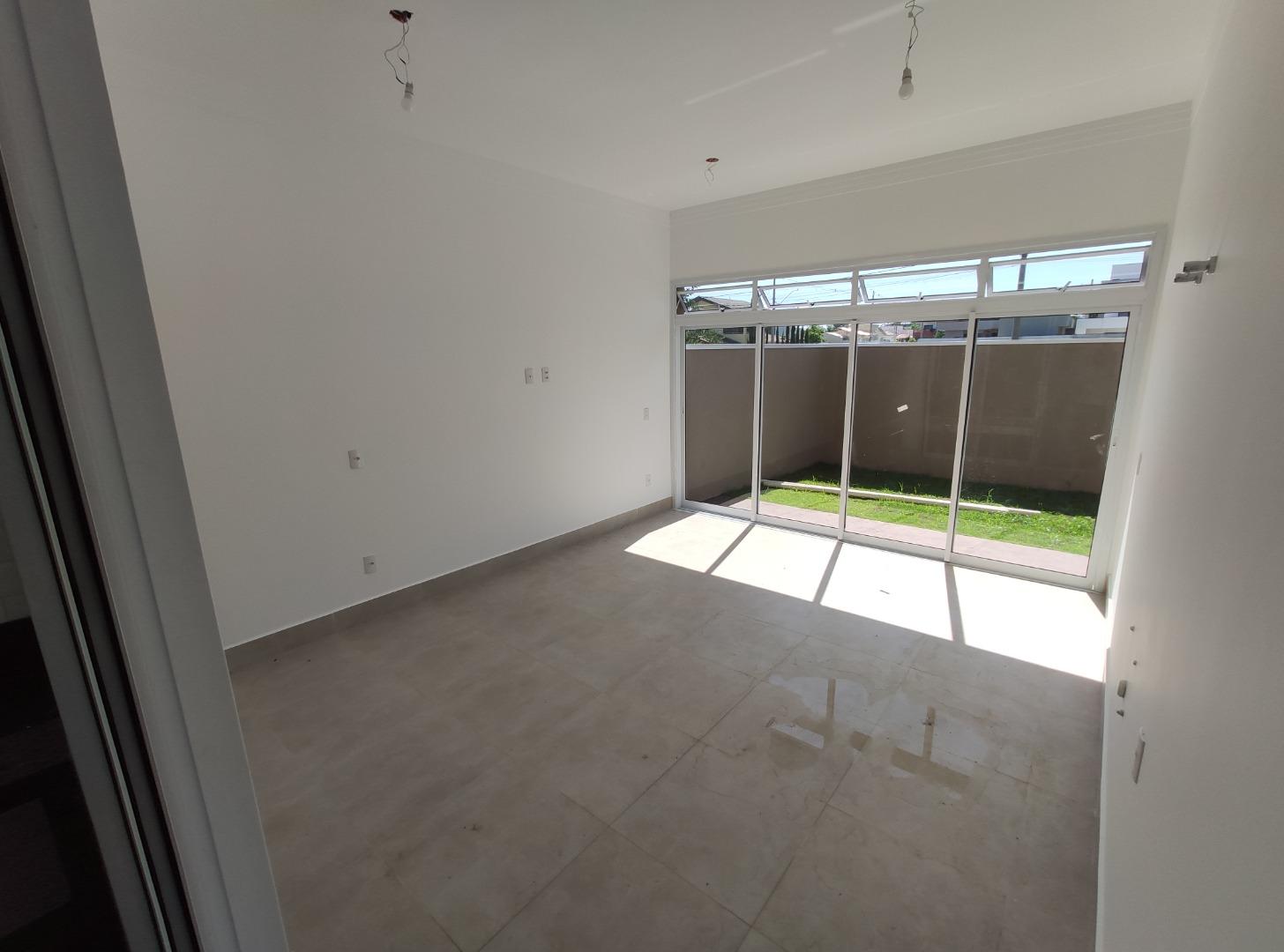 Casa à venda com 3 quartos, 181m² - Foto 9