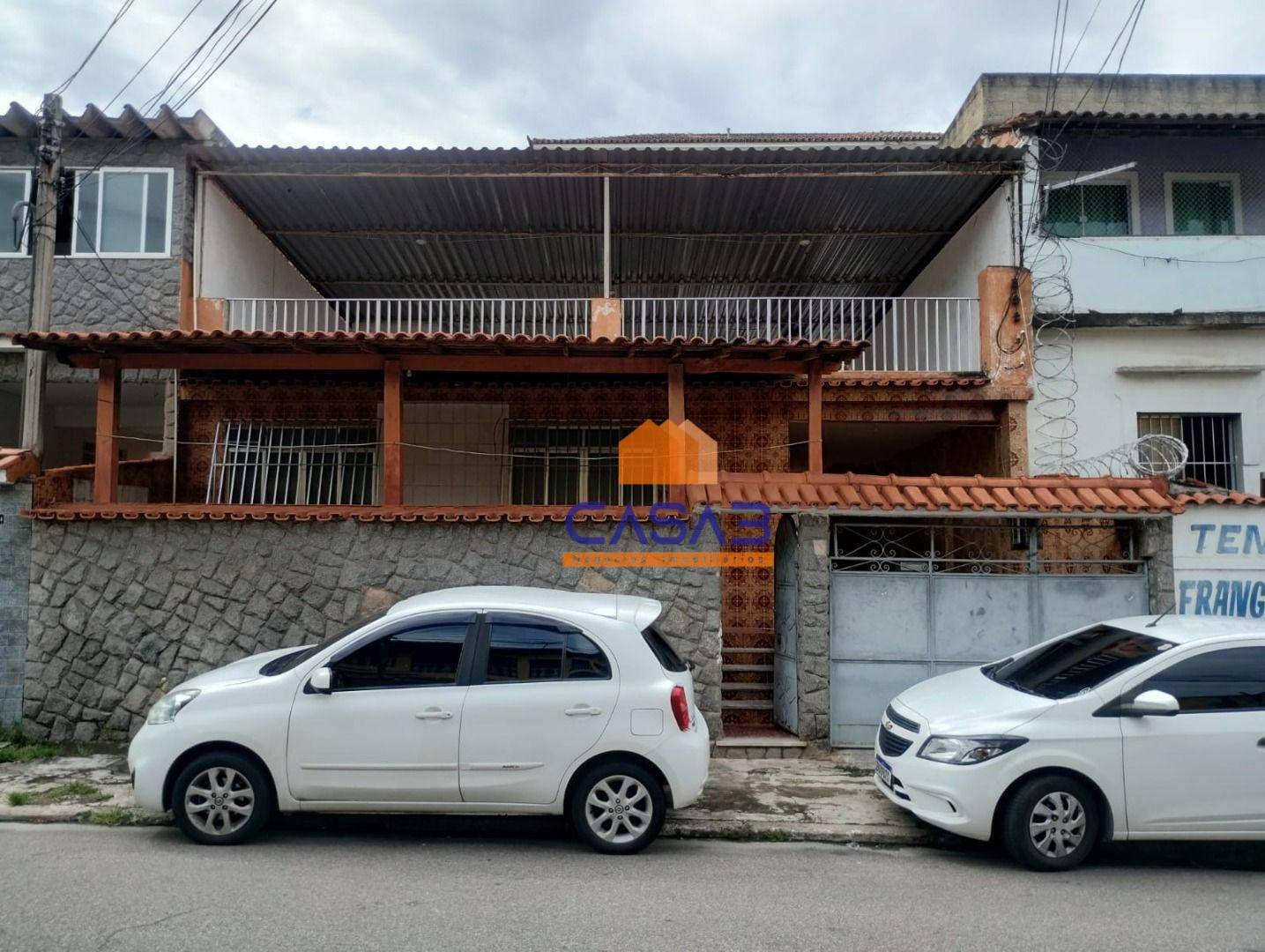 Casa à venda com 3 quartos, 300M2 - Foto 1