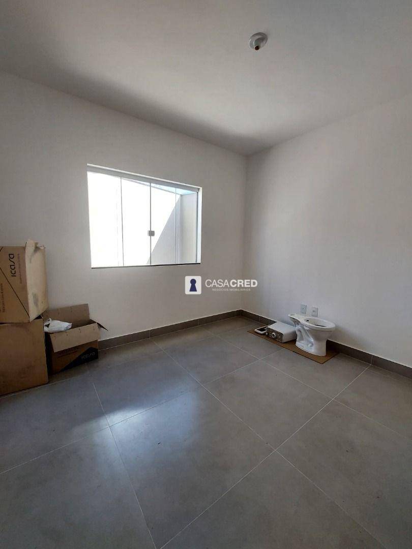 Casa à venda com 3 quartos, 75m² - Foto 8