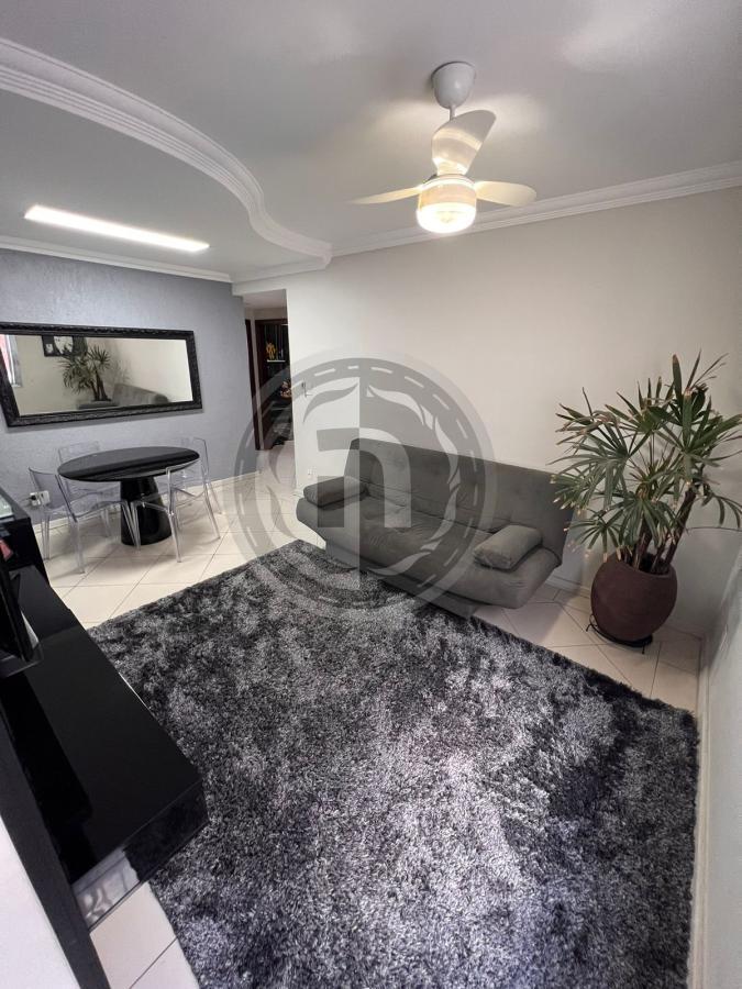 Apartamento à venda com 4 quartos, 205m² - Foto 1