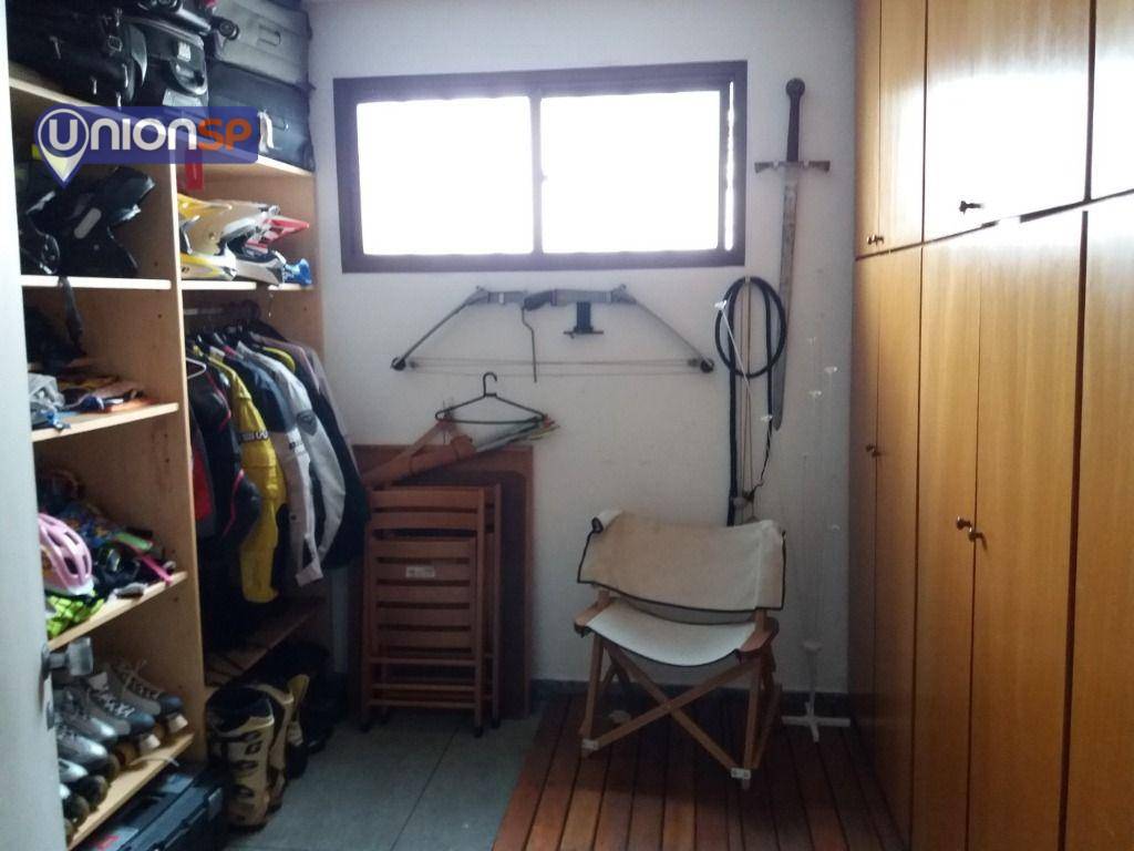 Apartamento à venda com 4 quartos, 193m² - Foto 25