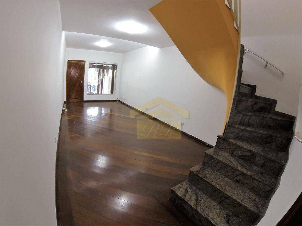 Sobrado à venda com 2 quartos, 75m² - Foto 1