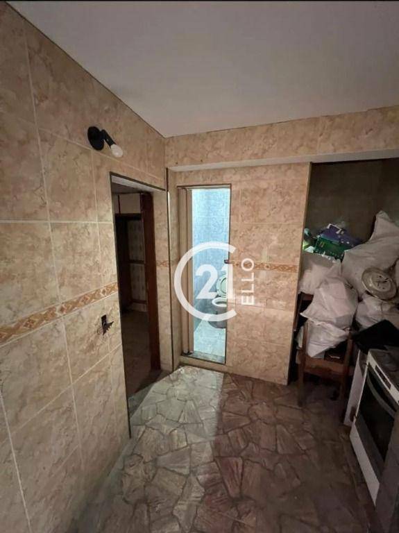 Sobrado à venda com 2 quartos, 200m² - Foto 6