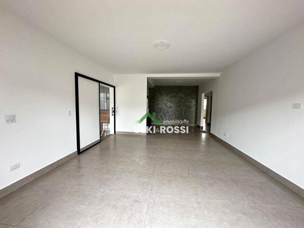 Casa à venda com 3 quartos, 200m² - Foto 24