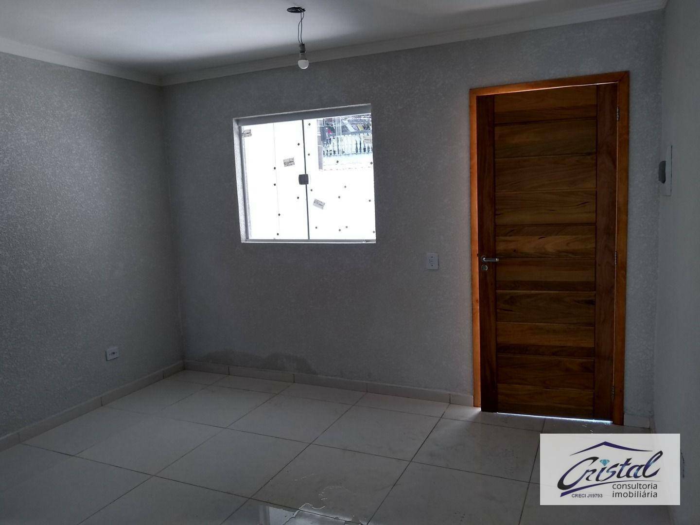 Casa à venda com 2 quartos, 75m² - Foto 4