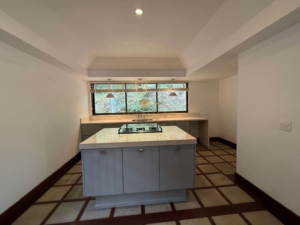 Casa de Condomínio à venda com 3 quartos, 320m² - Foto 26