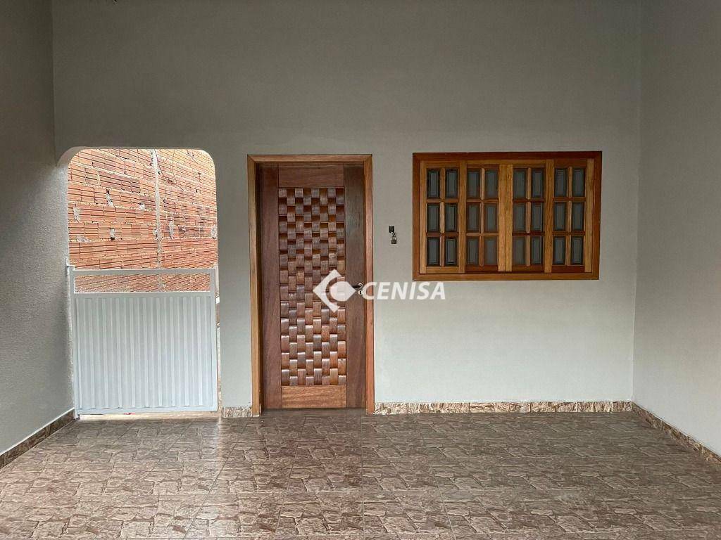 Casa à venda com 2 quartos, 92m² - Foto 1