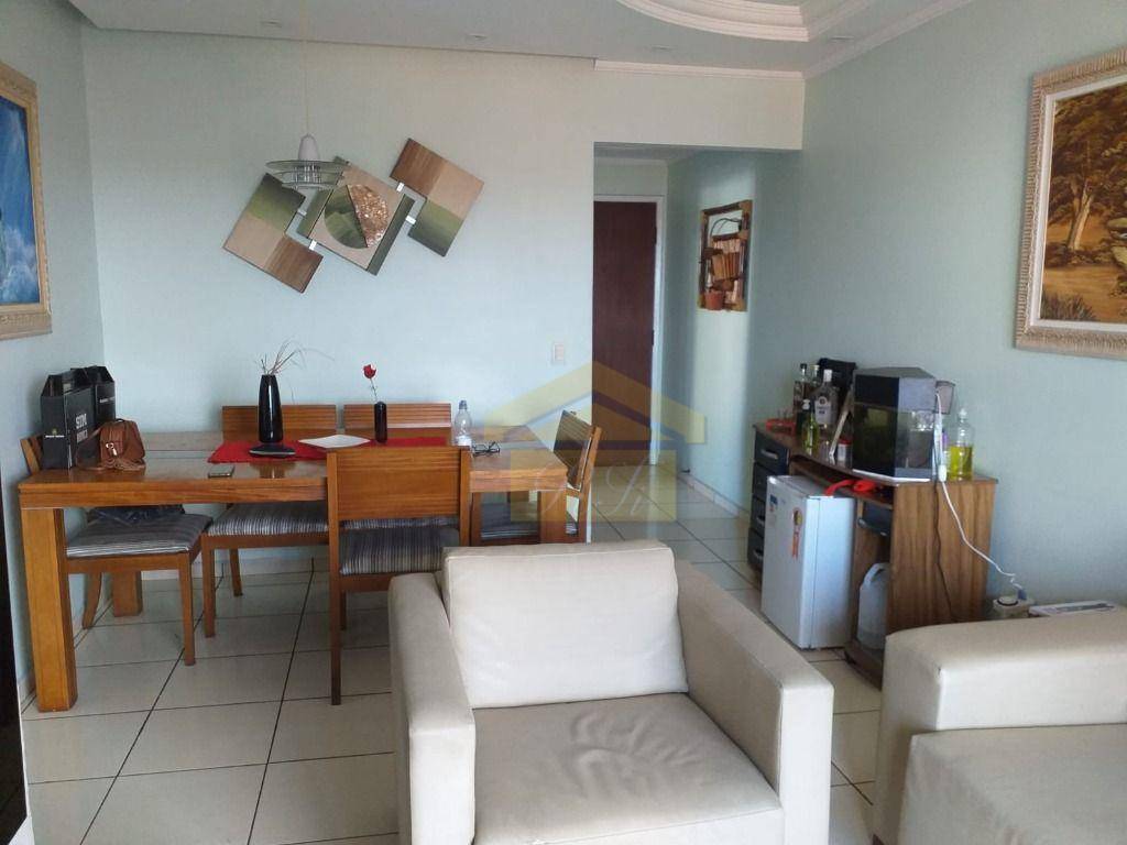 Apartamento à venda com 3 quartos, 69m² - Foto 1