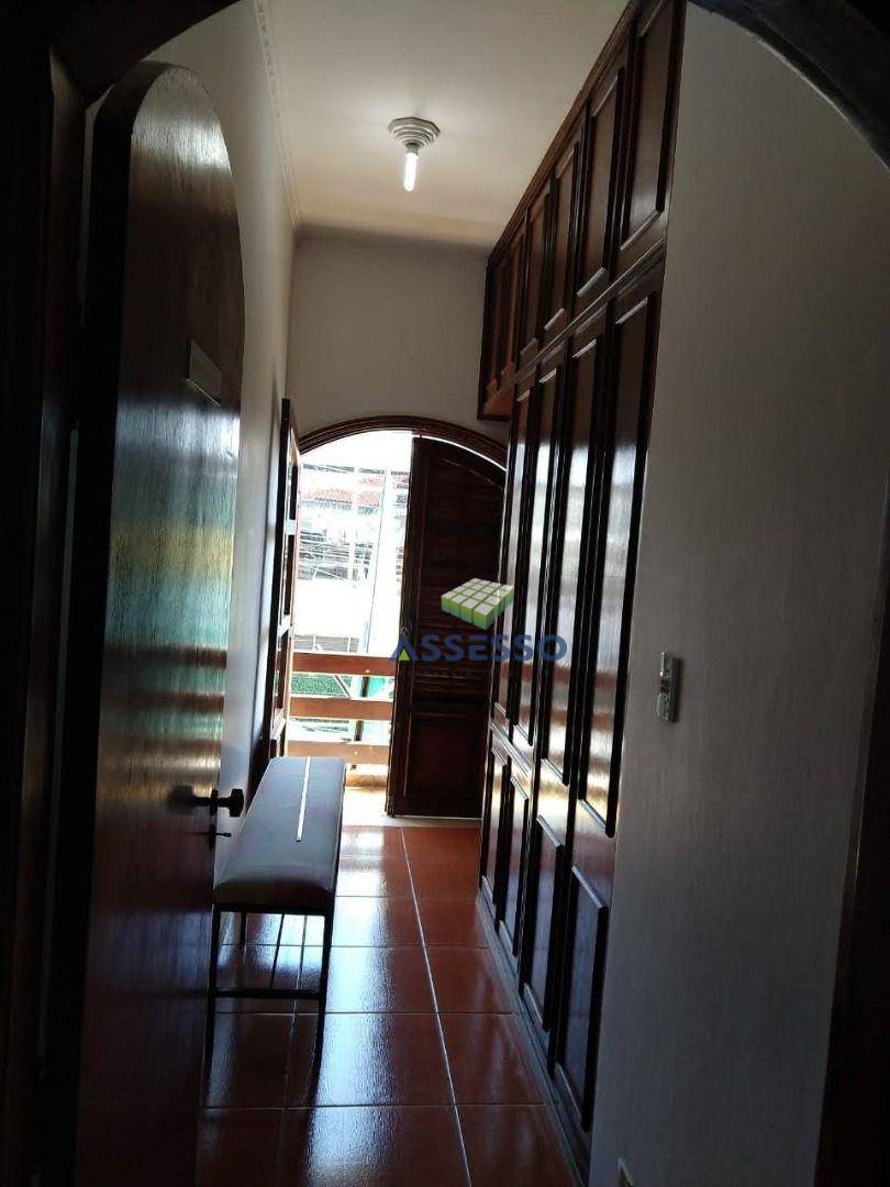 Sobrado à venda com 3 quartos, 423m² - Foto 13