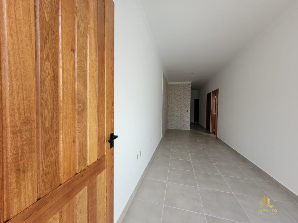 Casa à venda com 3 quartos, 68m² - Foto 4