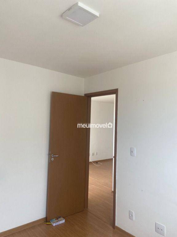 Apartamento à venda com 2 quartos, 42m² - Foto 24