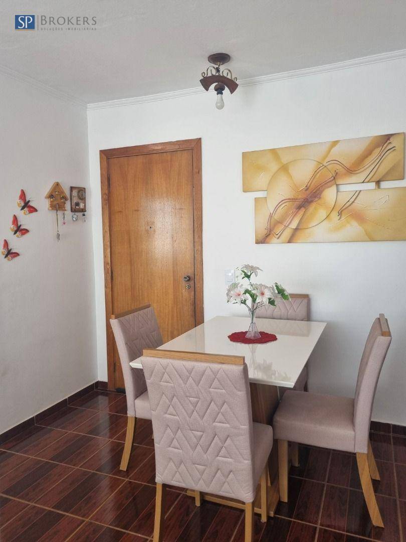 Apartamento à venda com 2 quartos, 70m² - Foto 3