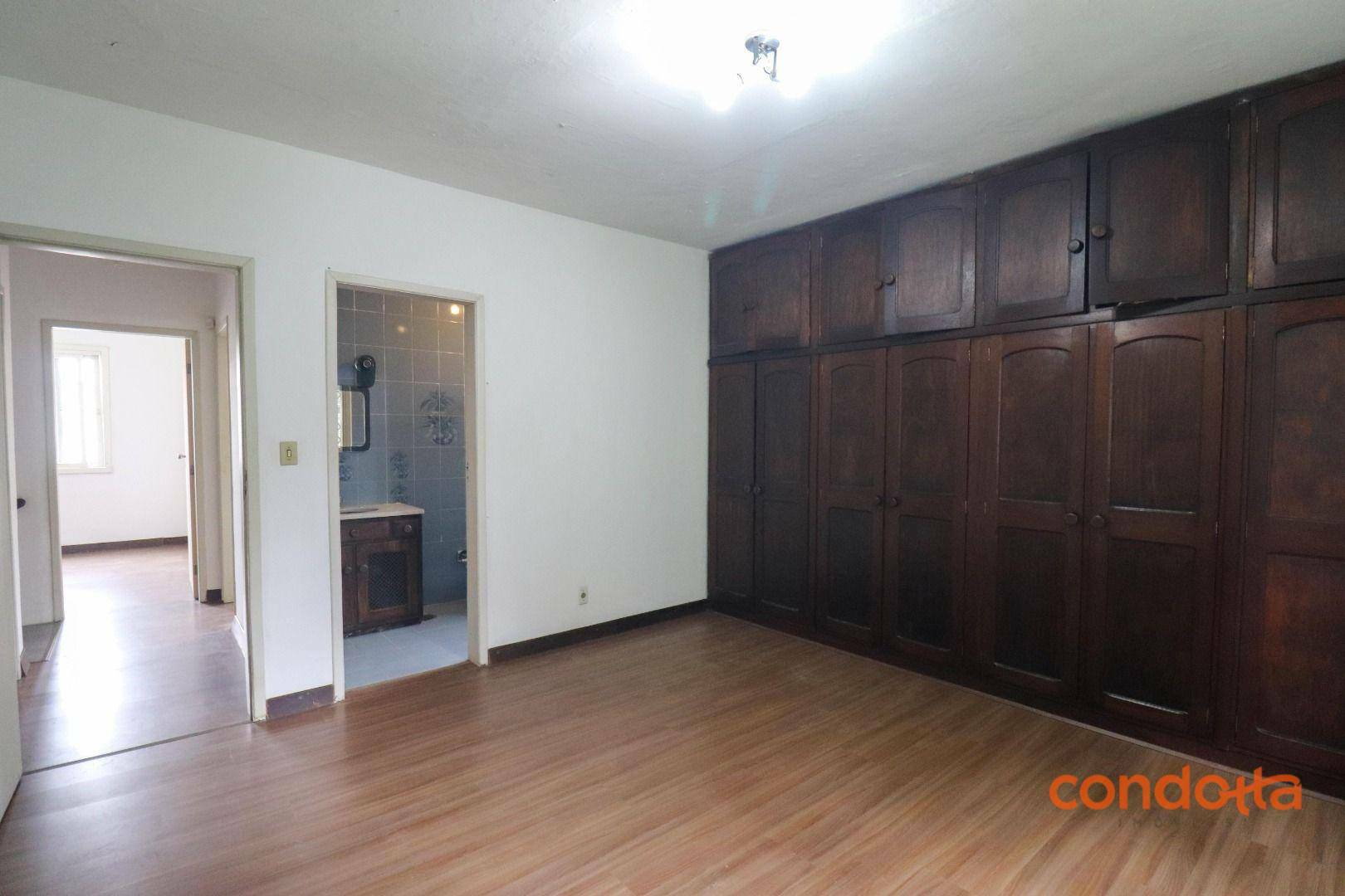 Casa para alugar com 3 quartos, 259m² - Foto 8