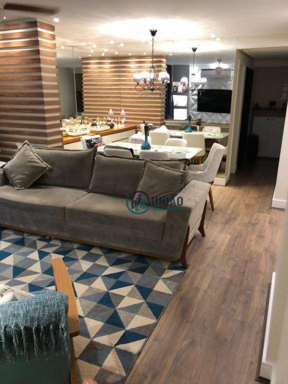 Apartamento à venda com 3 quartos, 115m² - Foto 2