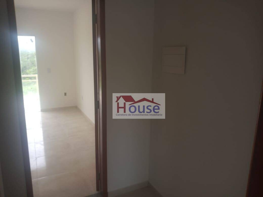 Casa à venda com 3 quartos, 110m² - Foto 14