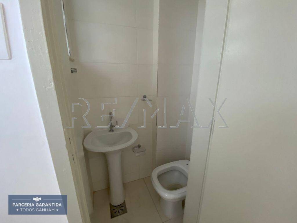 Apartamento para alugar com 2 quartos, 65m² - Foto 10