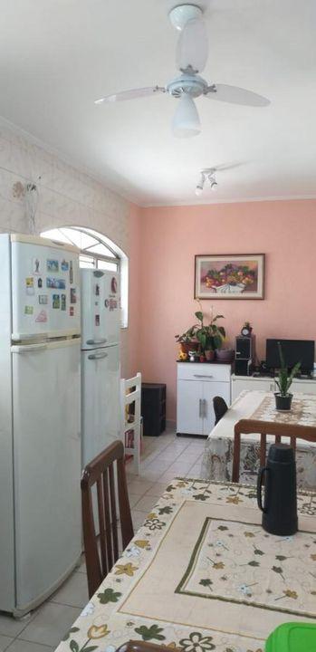 Casa à venda com 5 quartos, 300m² - Foto 17