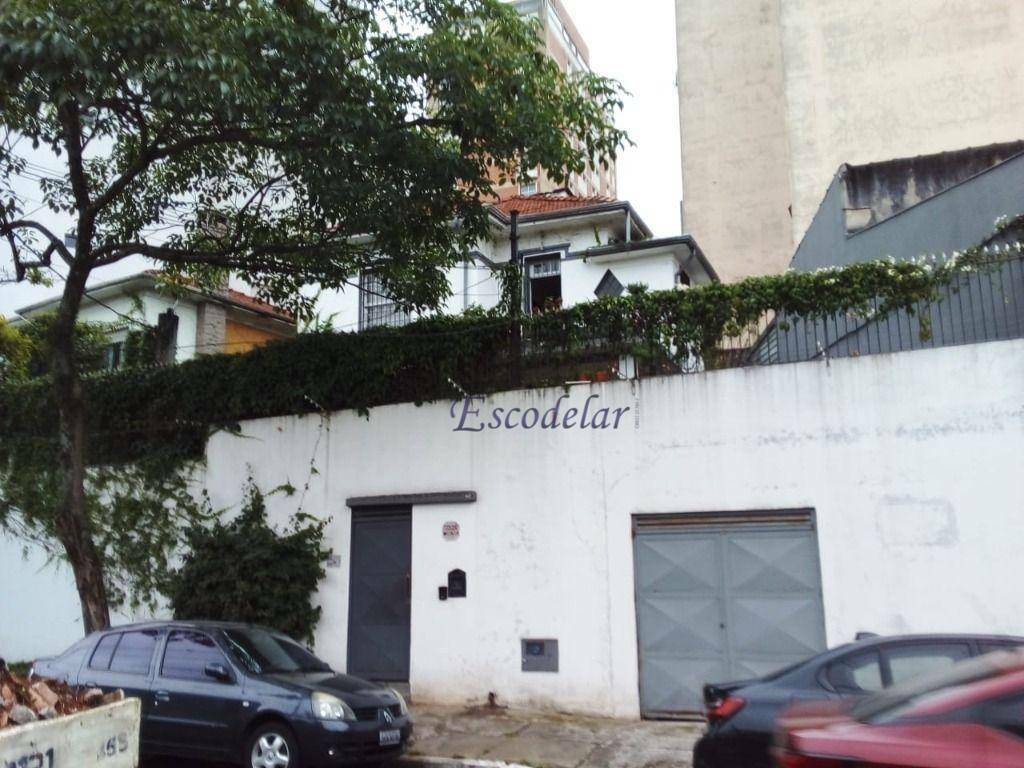 Sobrado à venda com 4 quartos, 215m² - Foto 1