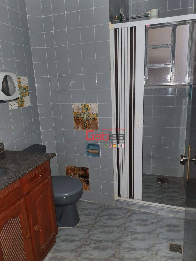 Casa à venda com 4 quartos, 300m² - Foto 15