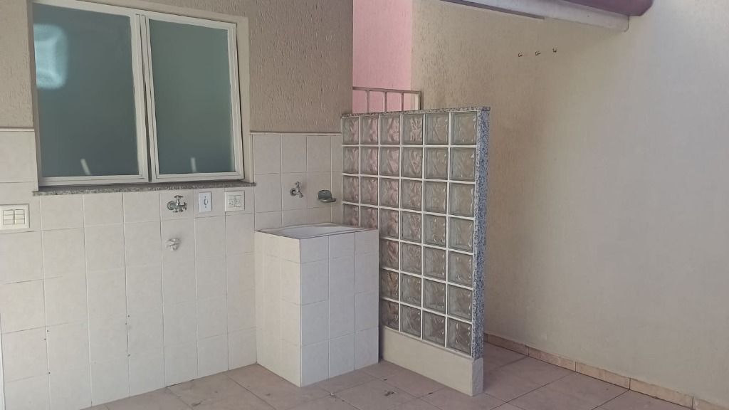 Casa de Condomínio à venda com 2 quartos, 67m² - Foto 28