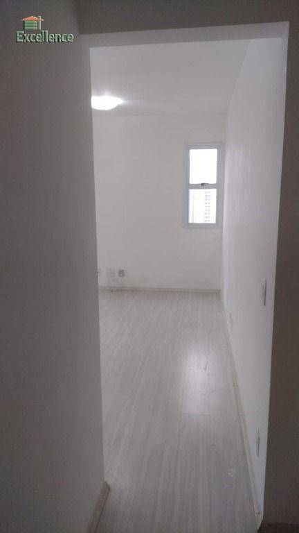 Apartamento à venda com 3 quartos, 60m² - Foto 9