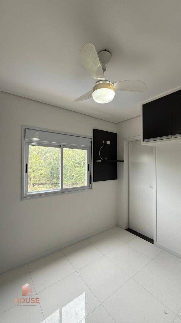 Apartamento para alugar com 3 quartos, 86m² - Foto 7