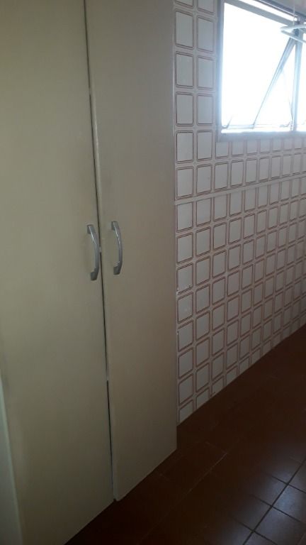 Apartamento à venda com 1 quarto, 49m² - Foto 4