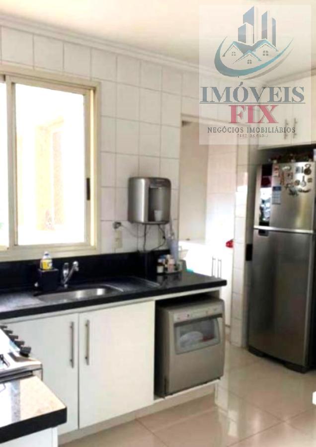 Apartamento à venda com 3 quartos, 107m² - Foto 18