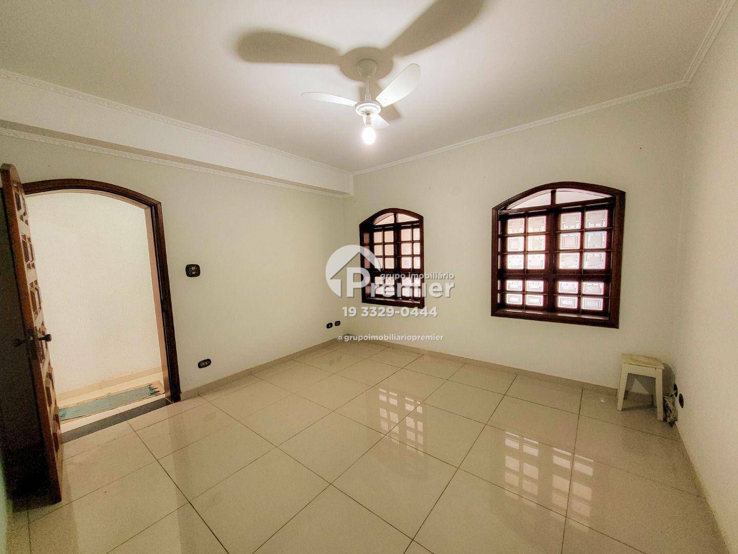 Casa à venda com 4 quartos, 188m² - Foto 5