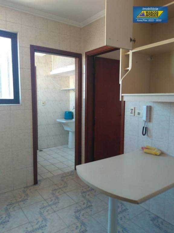 Apartamento à venda com 3 quartos, 98m² - Foto 11